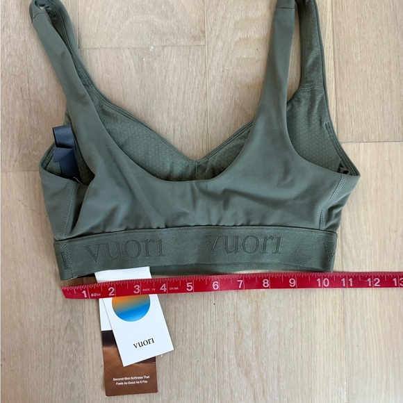 NWT Vuori Elevate Daily Sports Bra Pistachio / Light Green XS - Picture 3 of 4